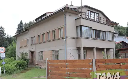 Prodej domu 316 m² s pozemkem 1 314 m², Pecka, okres Jičín