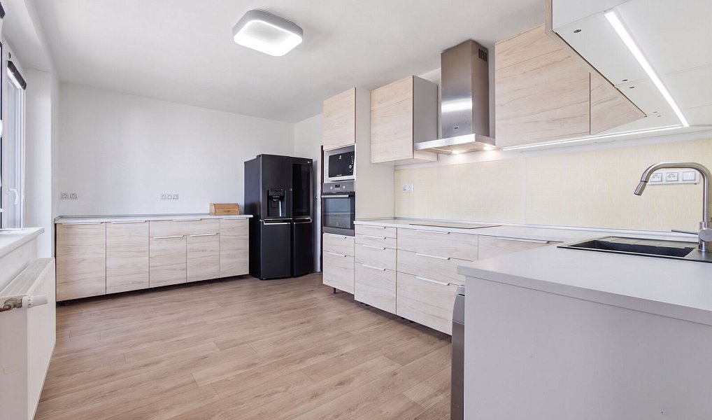 Prodej domu 170 m² s pozemkem 551 m², Miroslav – náhled fotky 5
