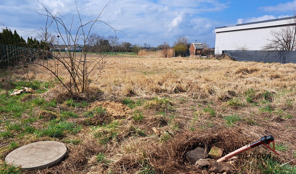 Prodej stavebního pozemku 1 200 m², Kostelní Hlavno – náhled fotky 3
