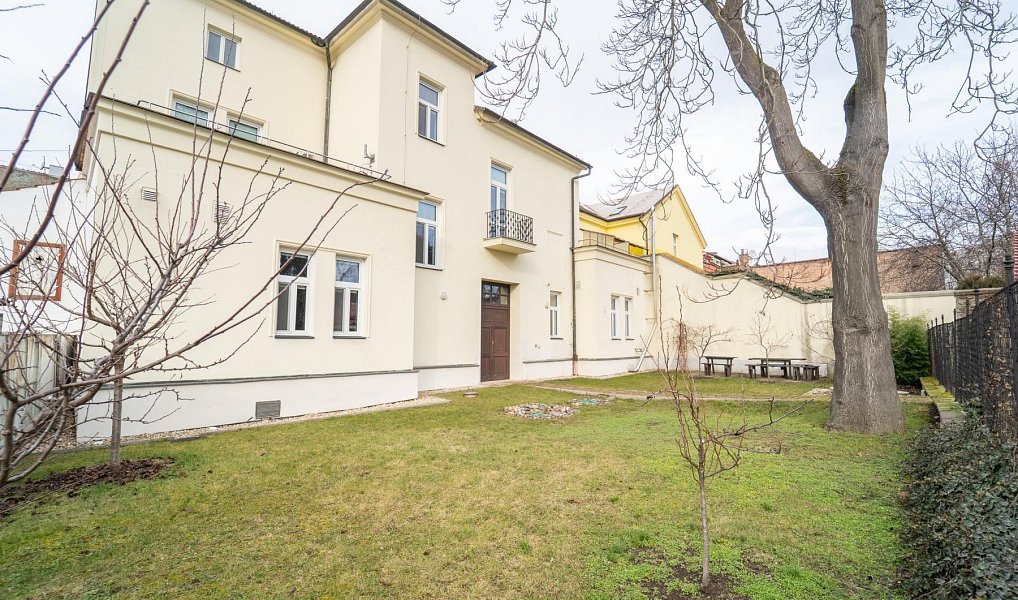 Pronájem obchodních prostor 92 m², Kolín – náhled fotky 16