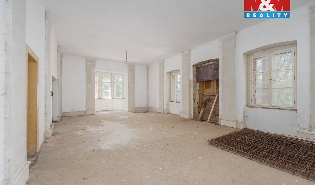 Prodej domu 963 m² s pozemkem 4 672 m², Dírná – náhled fotky 16
