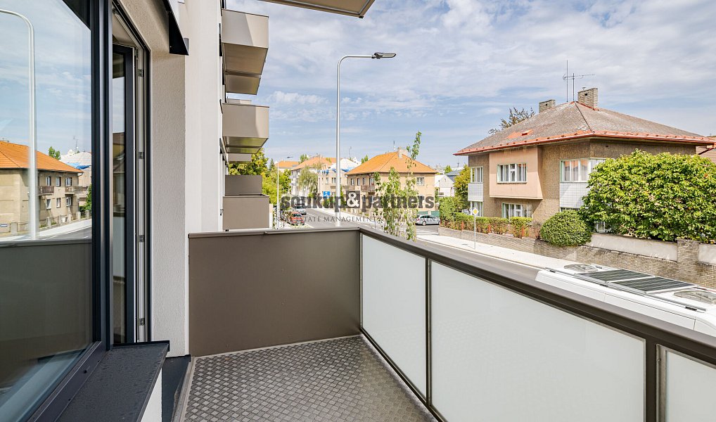 Prodej bytu 1+kk 37 m², Kladno – náhled fotky 2