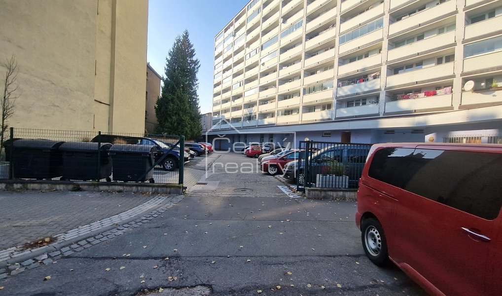 Pronájem obchodních prostor 465 m², Pardubice – náhled fotky 11