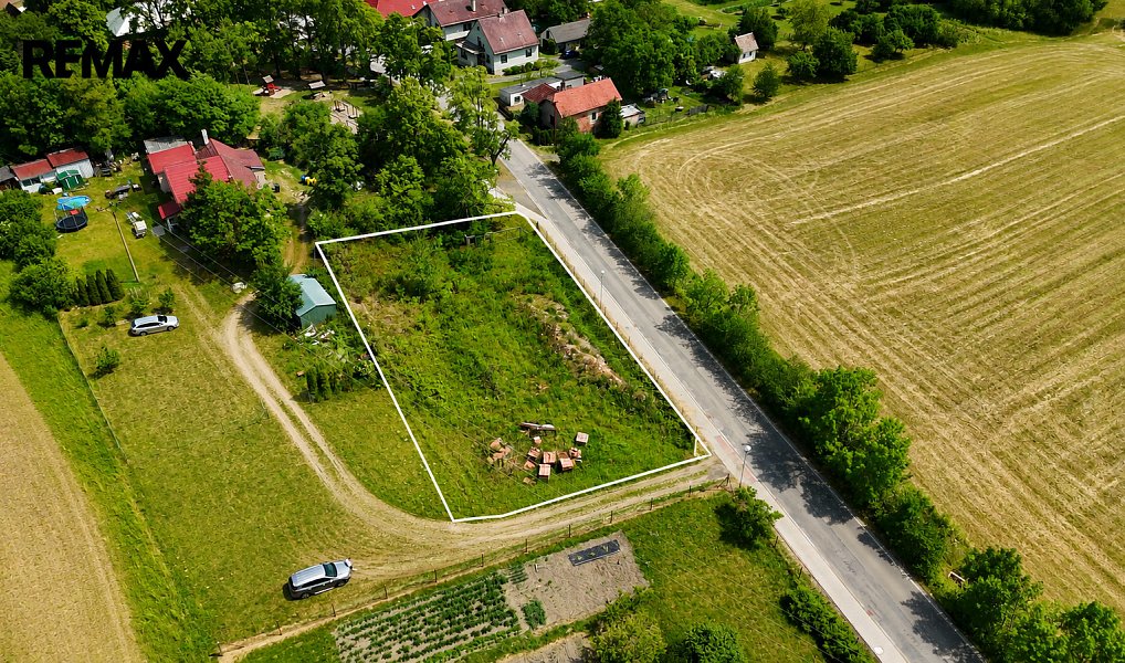 Prodej stavebního pozemku 1 340 m², Žáky – náhled fotky 3