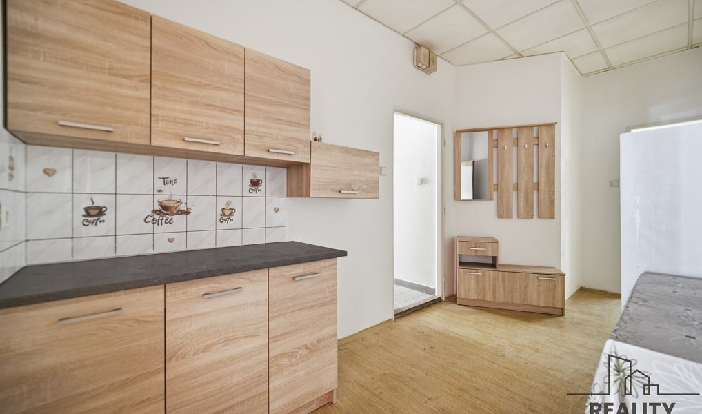 Pronájem obchodních prostor 250 m², Pardubice – náhled fotky 8