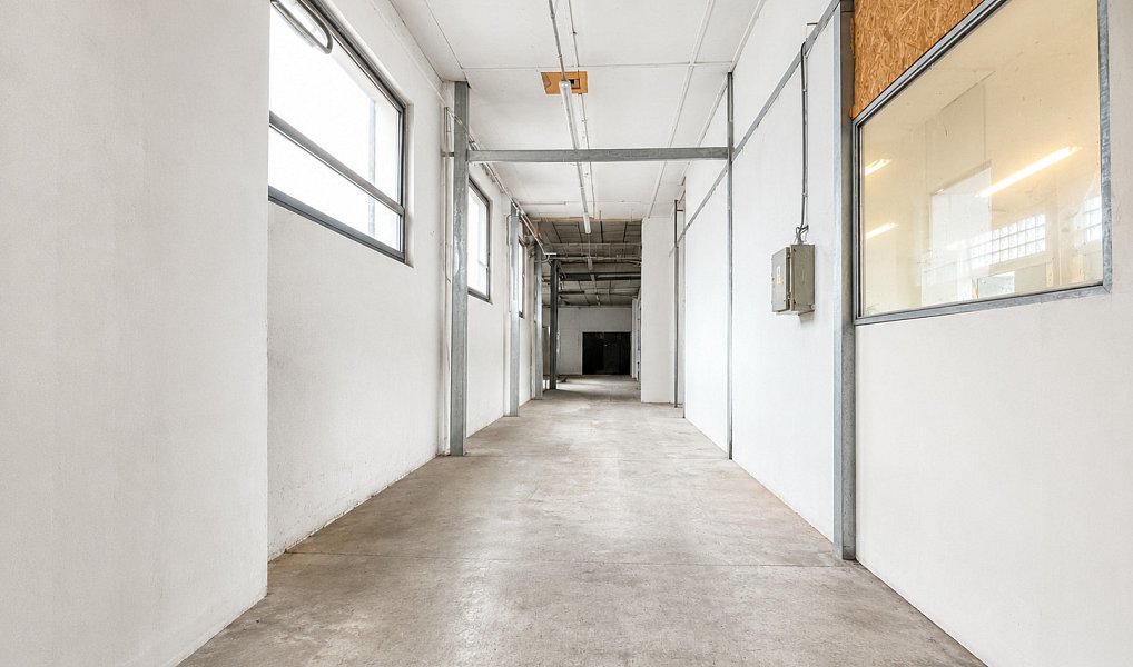 Prodej výrobních prostor 600 m², Pardubice – náhled fotky 5
