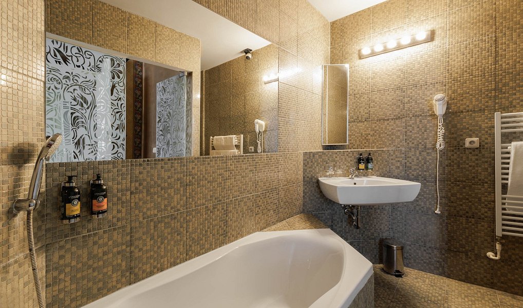 Prodej domu 3 000 m² s pozemkem 18 363 m², Ratboř – náhled fotky 18