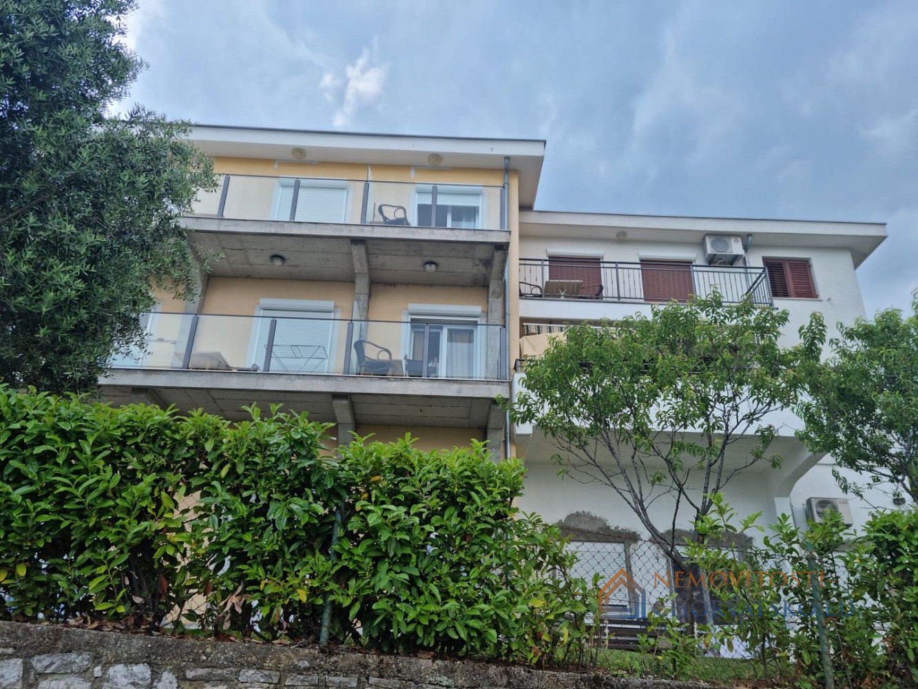 Prodej domu 690 m² s pozemkem 1 074 m² - Widok 4