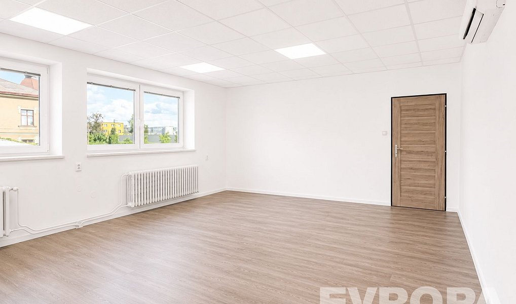 Pronájem kanceláře 117 m², Kolín – náhled fotky 5
