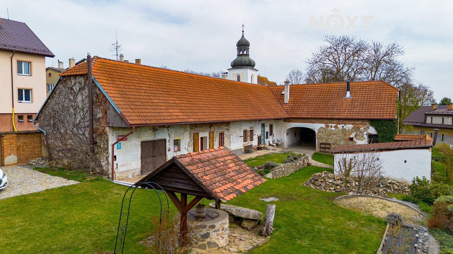 Prodej domu 560 m² s pozemkem 3 596 m² — photo 2