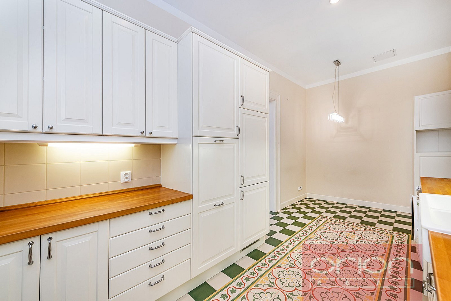 Pronájem bytu 3+1 89 m² – fotografie 3