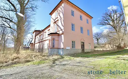 Prodej domu 964 m² s pozemkem 3 986 m², Dírná, okres Tábor