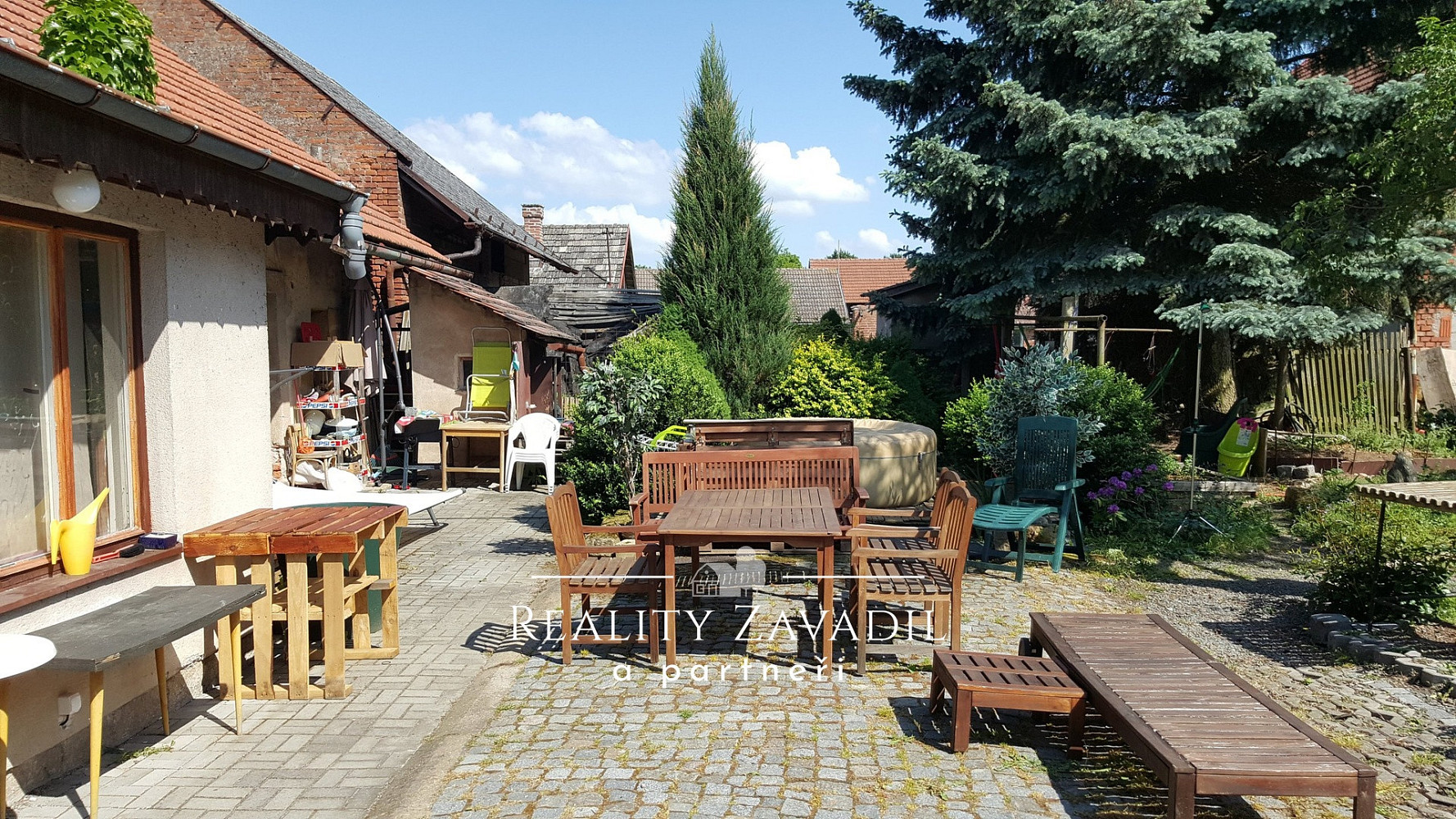 Prodej domu 85 m² s pozemkem 1 021 m² — photo 2