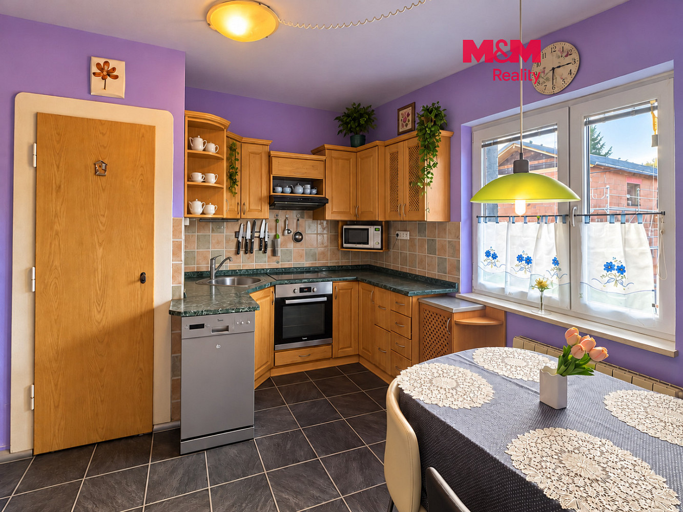 Prodej domu 170 m² s pozemkem 888 m²