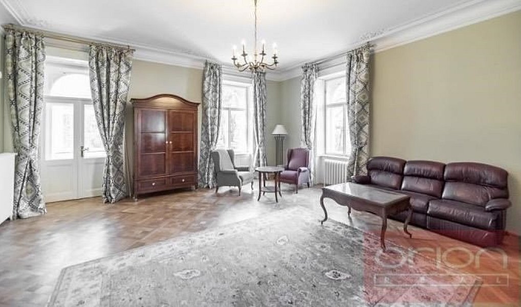 Pronájem domu 827 m² s pozemkem 8 770 m², Praha – náhled fotky 4
