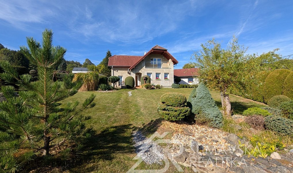 Prodej domu 121 m² s pozemkem 1 098 m², Vacov – náhled fotky 2