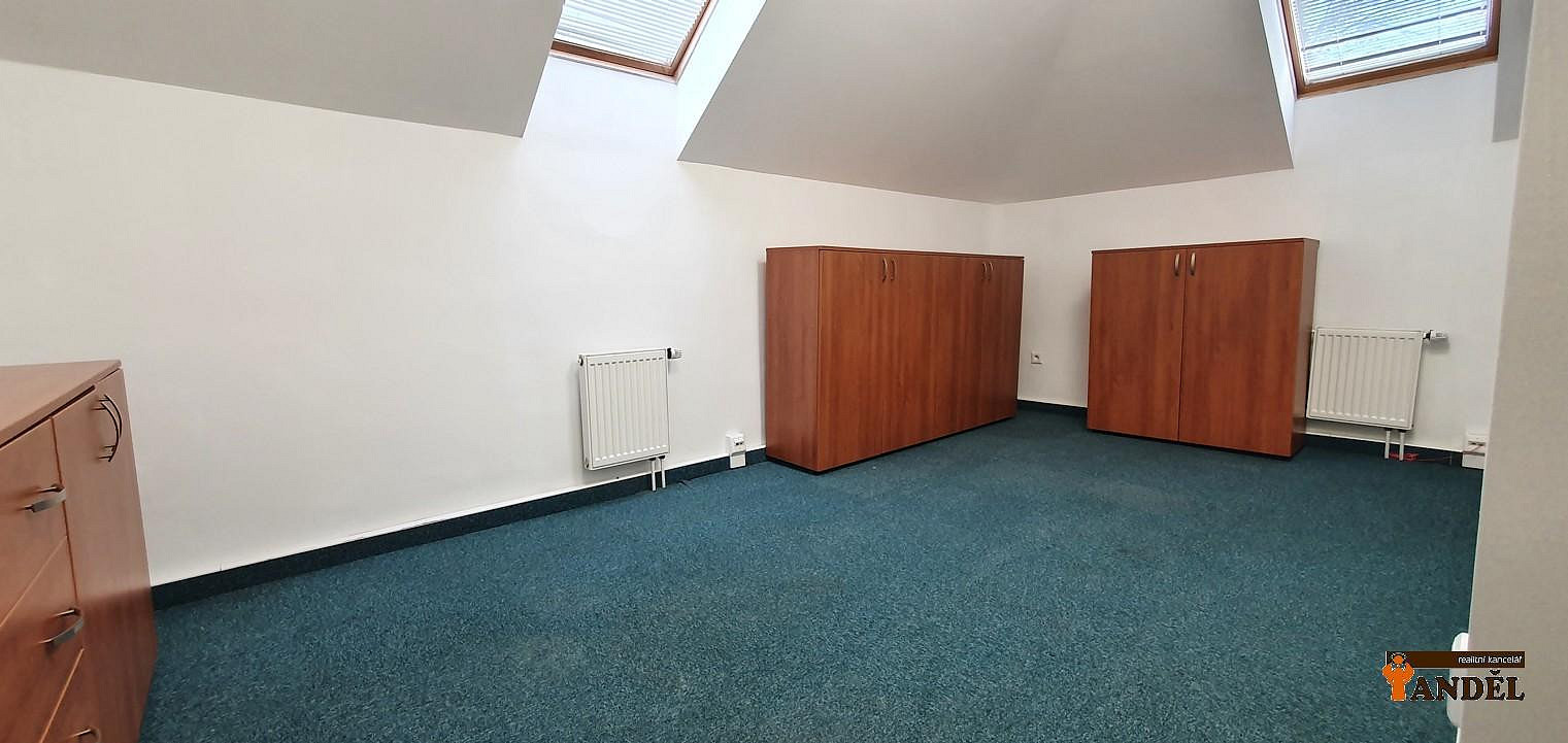 Pronájem kanceláře 12 m² – fotografie 5