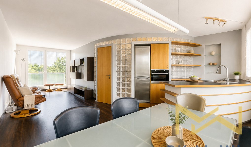 Pronájem bytu 2+kk 58 m², Praha – náhled fotky 2
