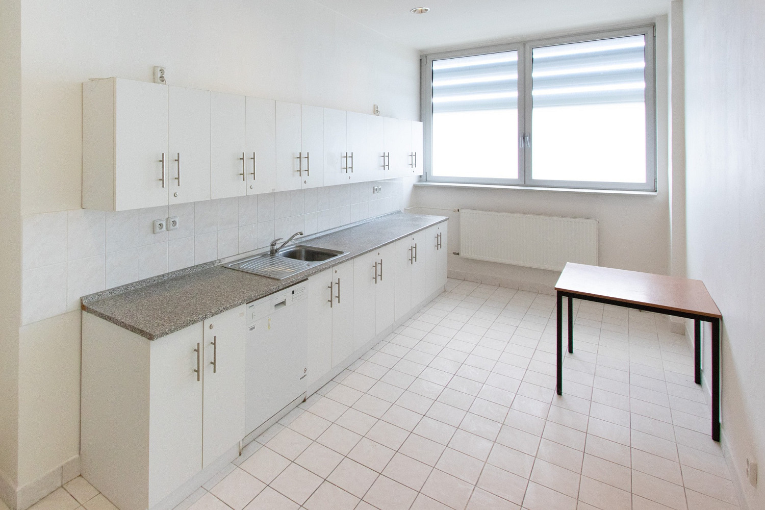 Pronájem kanceláře 320 m² — photo 4