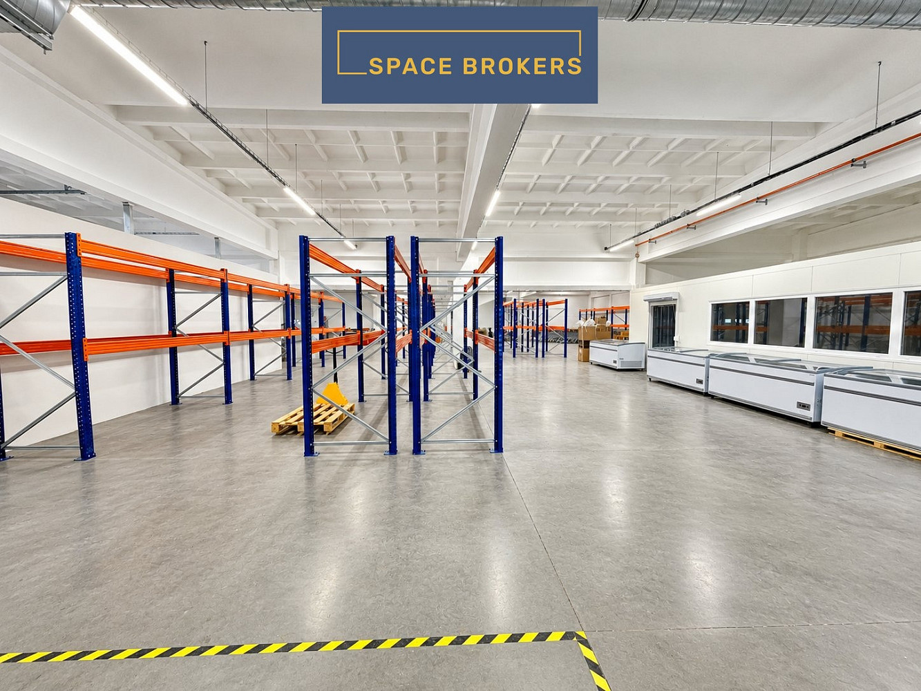 Pronájem skladovacích prostor 984 m² – fotografie 4