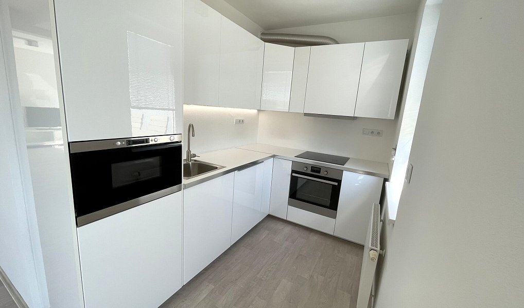 Pronájem bytu 3+kk 95 m², Uherské Hradiště – náhled fotky 2