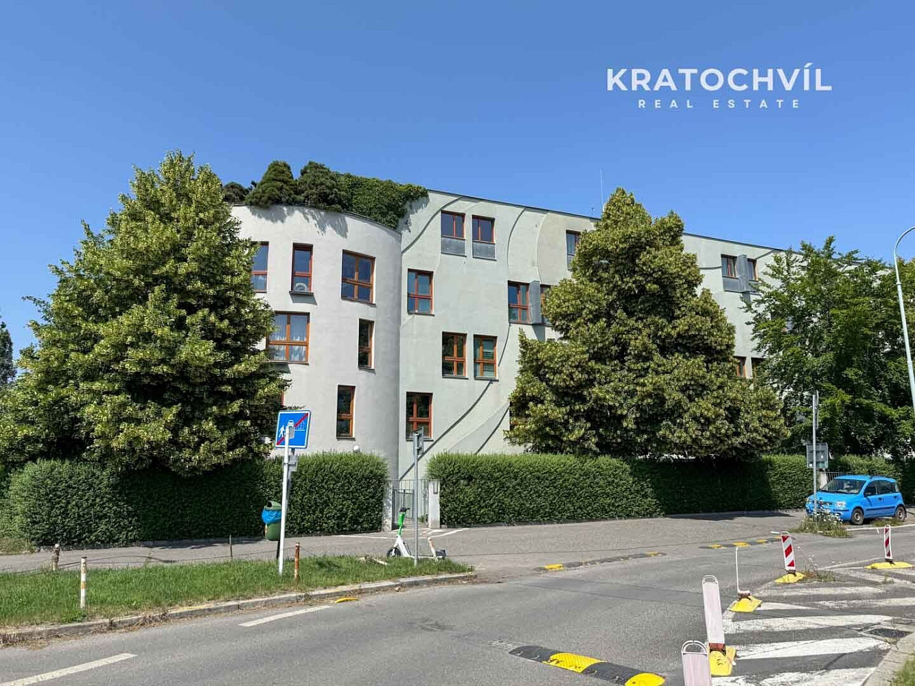 Pronájem bytu 3+kk 119 m² – fotografie 2