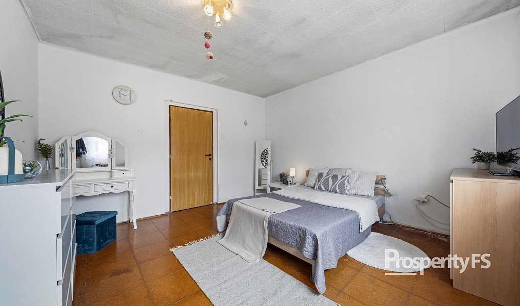 Prodej domu 247 m² s pozemkem 1 294 m², Lužná – náhled fotky 8