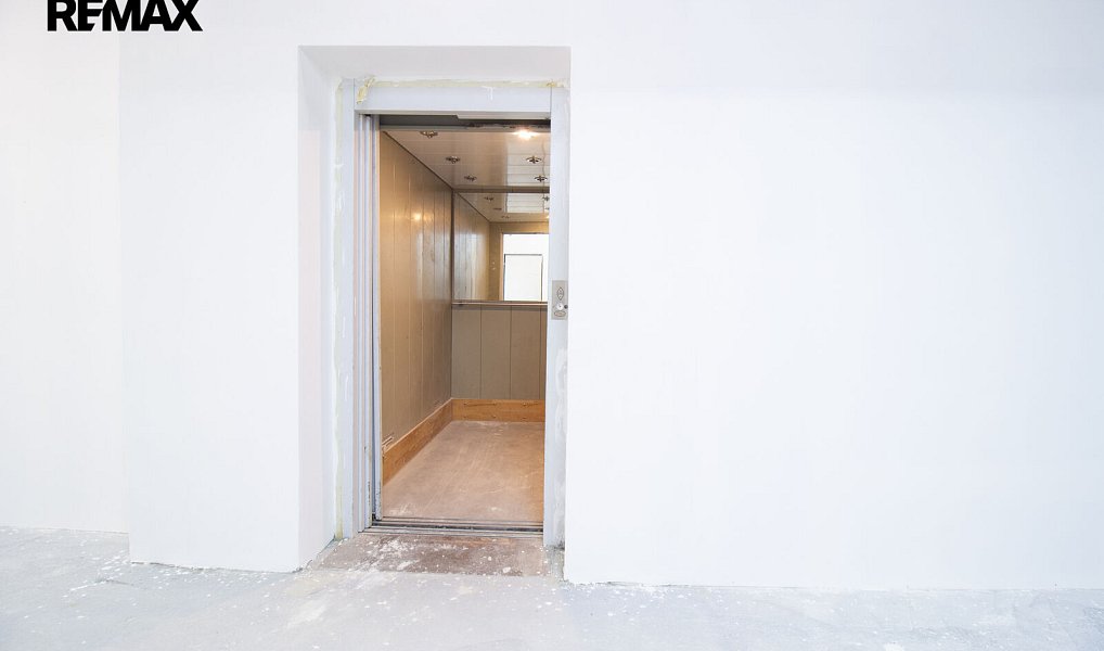 Pronájem skladovacích prostor 1 263 m², Praha – náhled fotky 19
