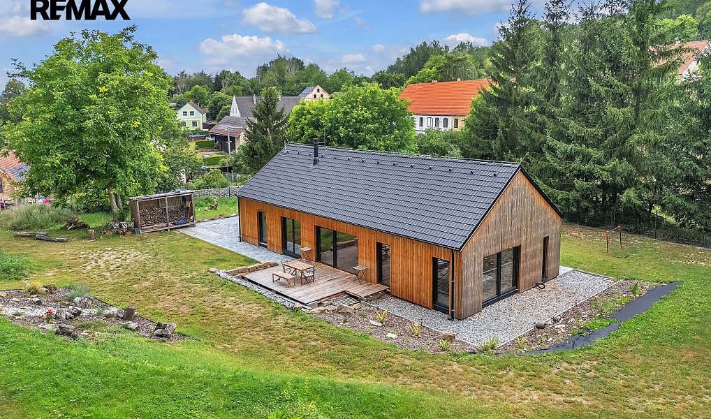 Prodej chaty/chalupy 114 m² s pozemkem 3 225 m², Chlum – náhled fotky 2