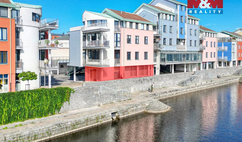 Prodej kanceláře 53 m², Písek – náhled fotky 2