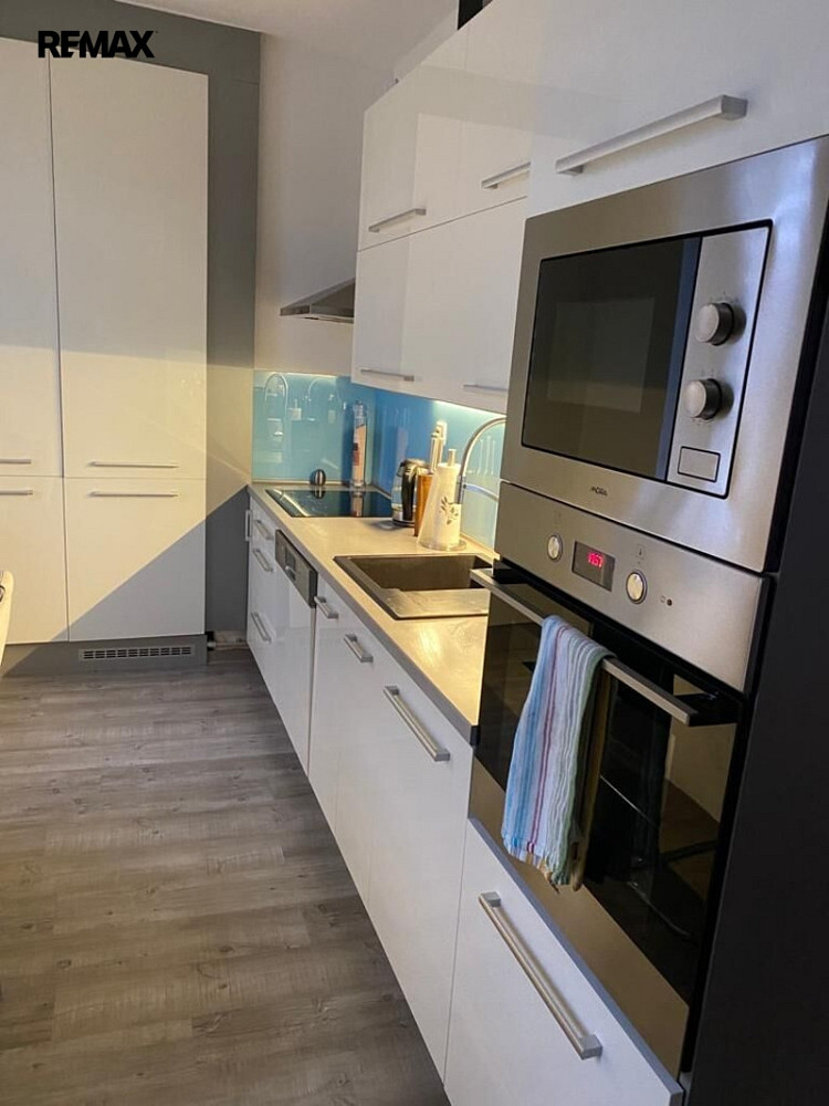 Pronájem bytu 3+1 80 m² – fotografie 2