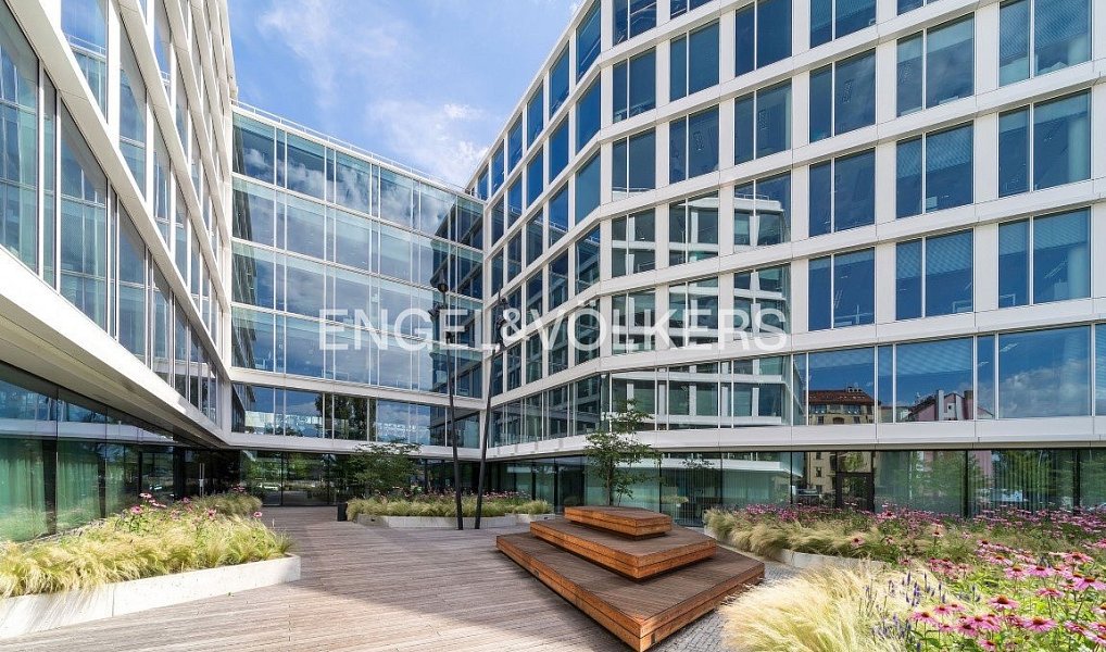 Pronájem kanceláře 595 m², Praha – náhled fotky 2