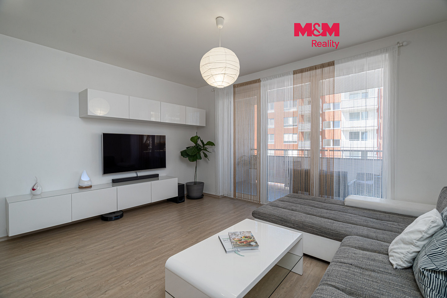Pronájem bytu 3+kk 87 m²