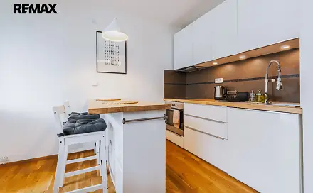 Pronájem bytu 1+kk 35 m²