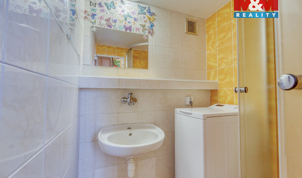 Prodej bytu 2+1 63 m², Bor – náhled fotky 13