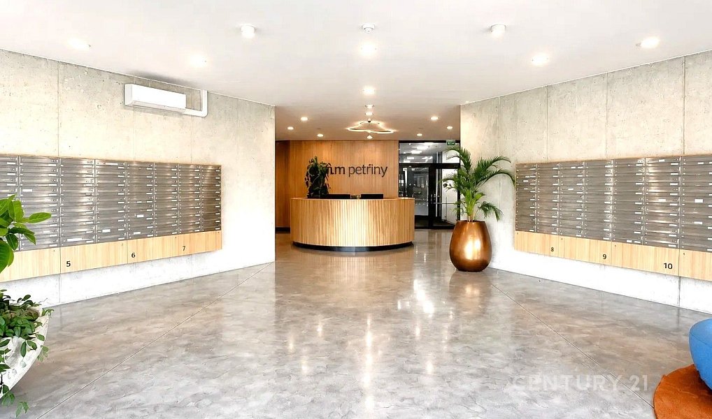 Pronájem bytu 2+kk 55 m², Praha – náhled fotky 8