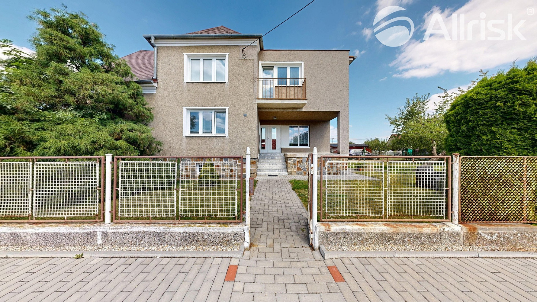 Prodej domu 252 m² s pozemkem 747 m²