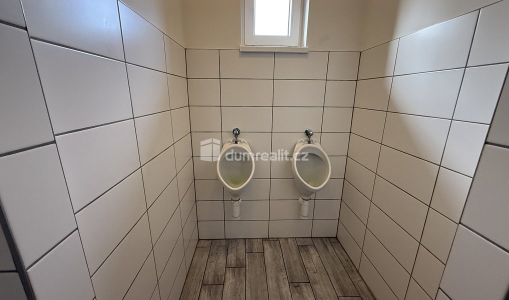 Prodej restaurace 230 m², Dasnice – náhled fotky 24