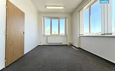 Pronájem kanceláře 31 m², Na Roudné, Plzeň - Severní Předměstí
