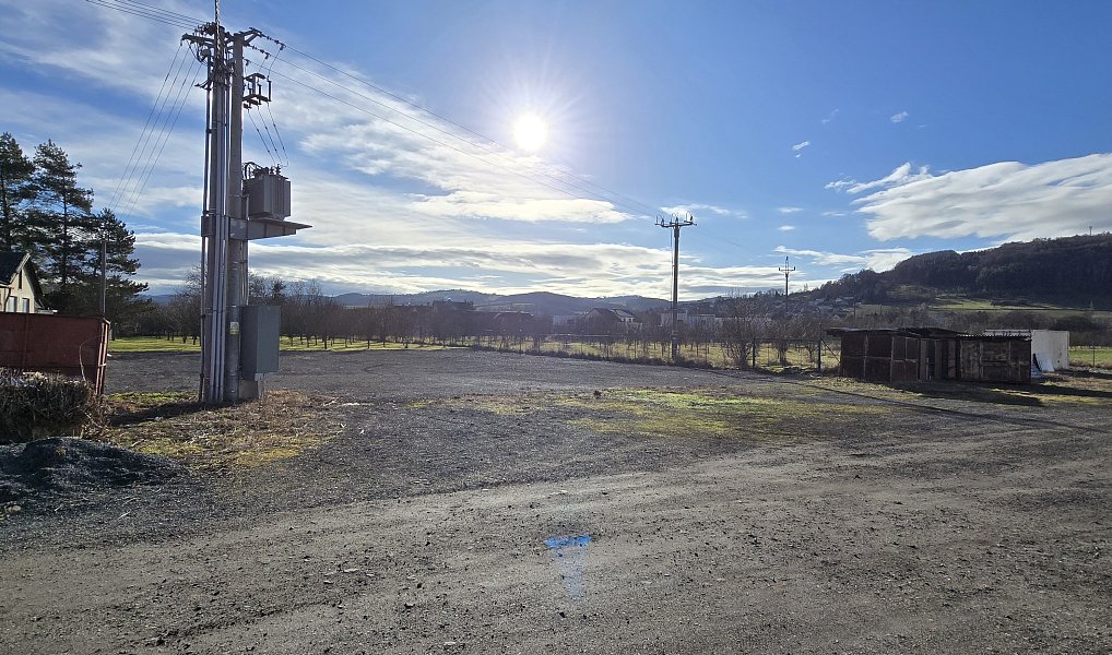Pronájem komerčního pozemku 2 300 m², Zlín – náhled fotky 5