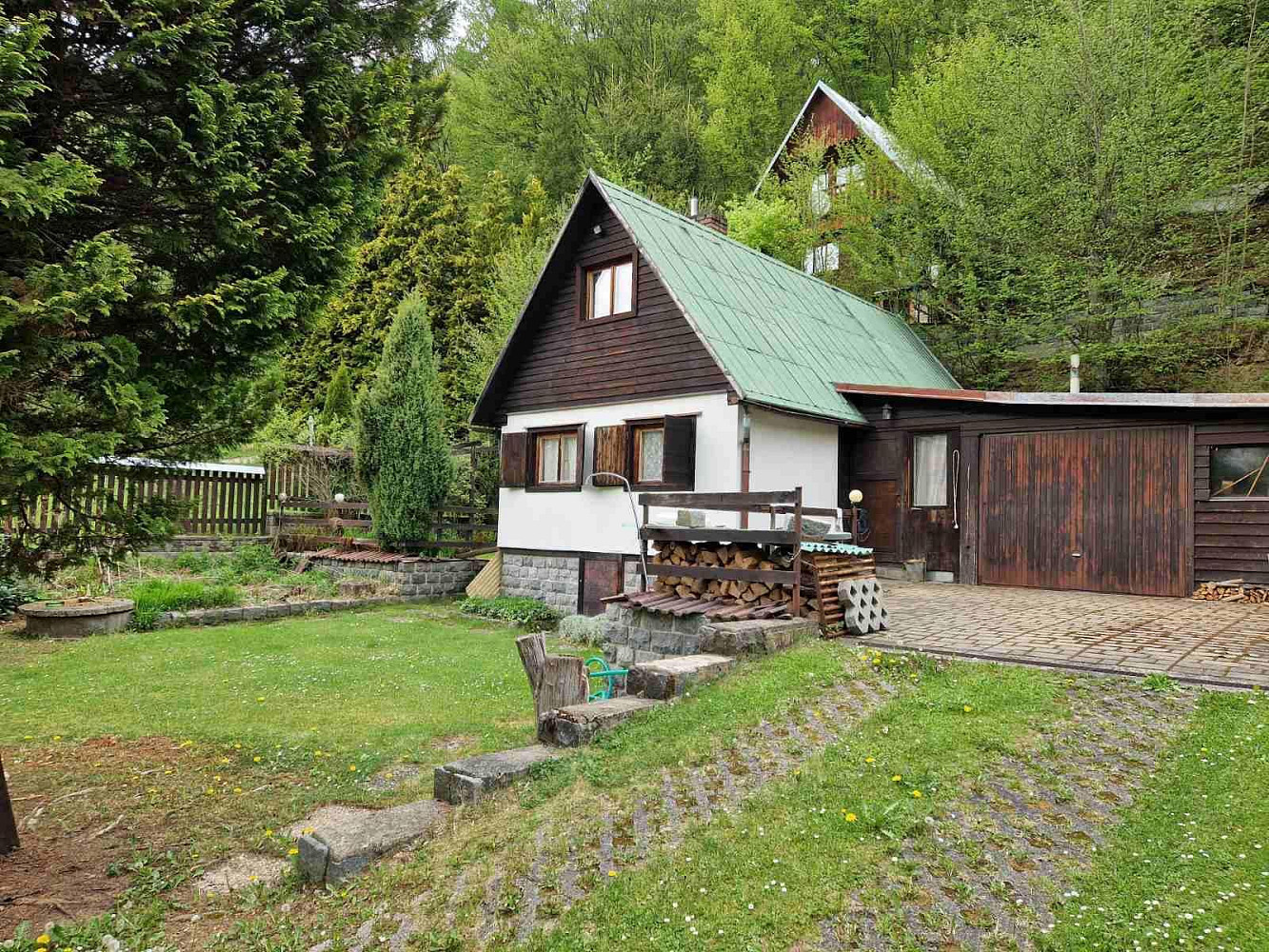 Prodej chaty/chalupy 80 m² s pozemkem 854 m² — photo 2