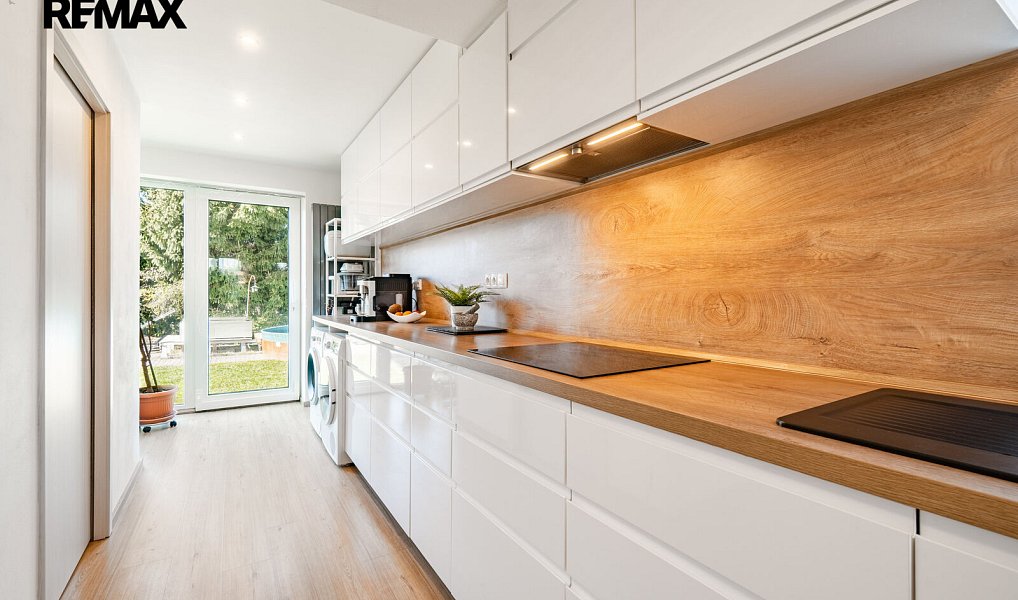 Prodej domu 163 m² s pozemkem 1 205 m², Šestajovice – náhled fotky 5
