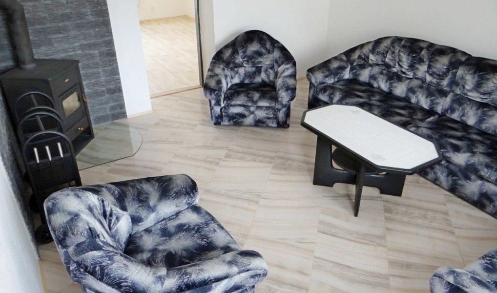 Pronájem bytu 3+1 83 m², Zbůch – náhled fotky 2