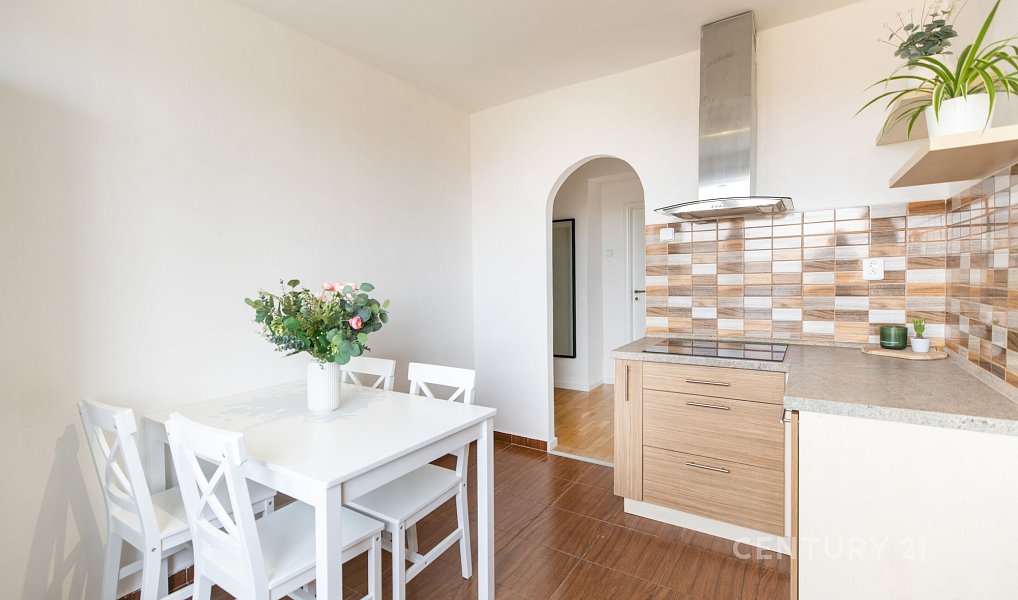 Prodej bytu 3+1 71 m², Bečváry – náhled fotky 9