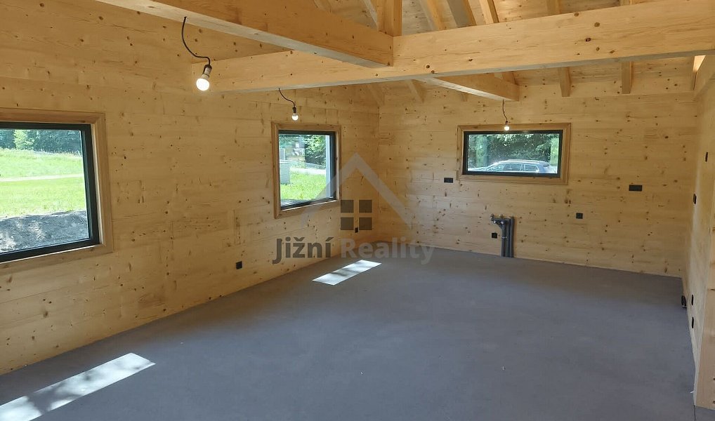 Prodej domu 120 m² s pozemkem 1 300 m², Horní Stropnice – náhled fotky 11