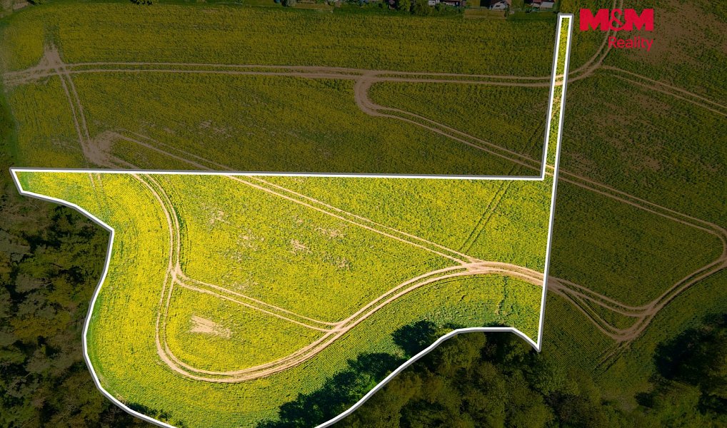 Prodej pole 9 488 m², Praha – náhled fotky 3