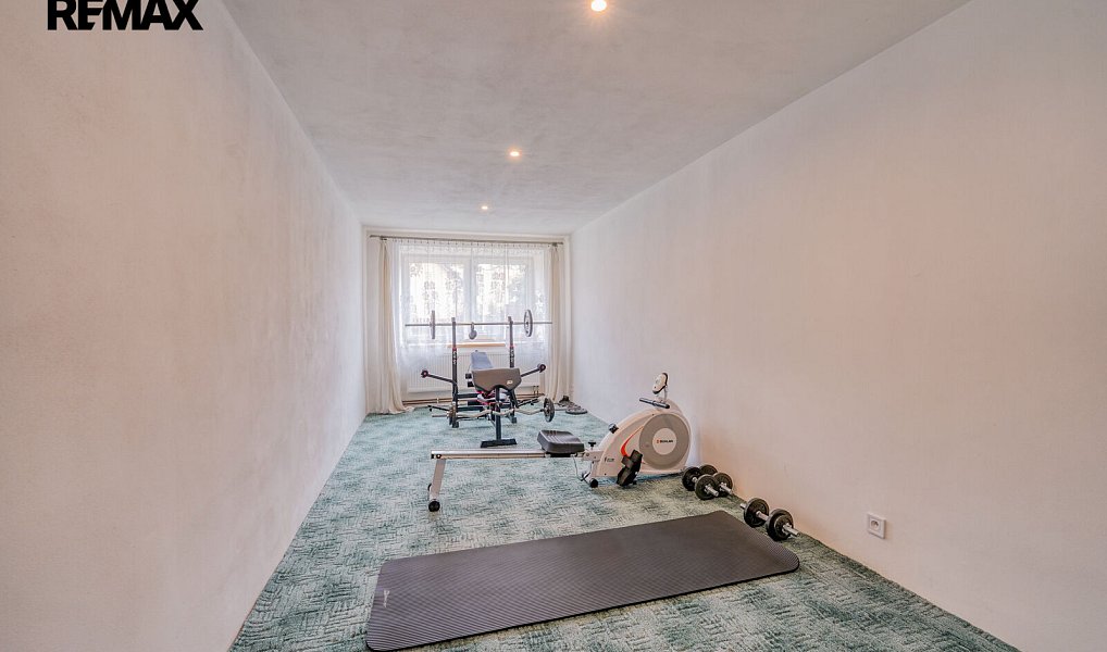 Prodej domu 220 m² s pozemkem 1 917 m², Pernarec – náhled fotky 7