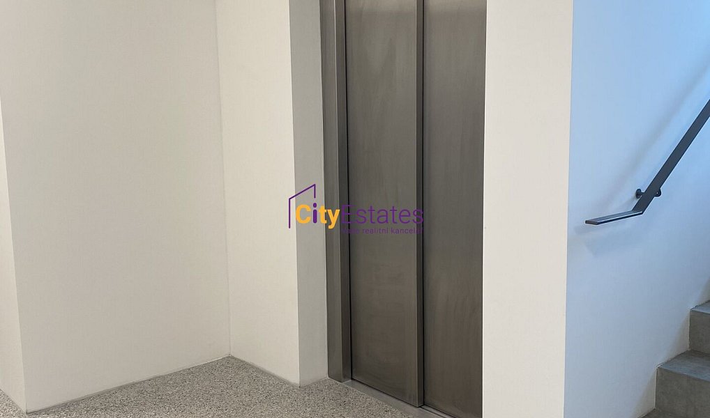 Pronájem bytu 2+kk 56 m², Praha – náhled fotky 15