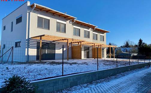 Prodej domu 108 m² s pozemkem 272 m², Nad Lesem, Říčany - Strašín, okres Praha-východ