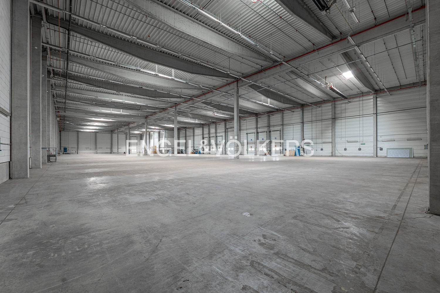 Pronájem skladovacích prostor 3 661 m² – fotografie 2
